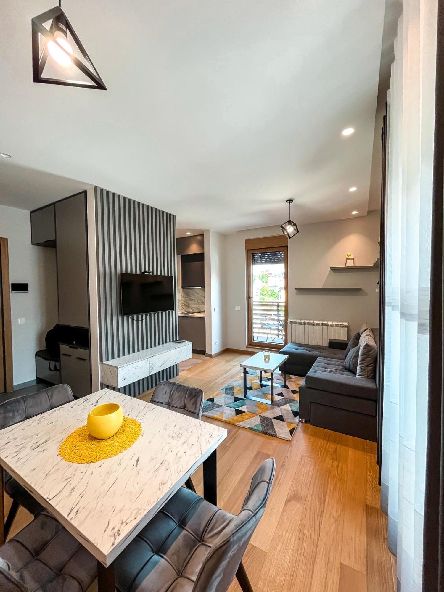 Dulovic Apartment *